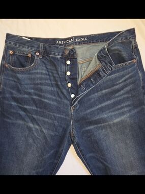 American Eagle Outfitters Dark Blue Button-Fly Jeans Highrise Girlfriend.